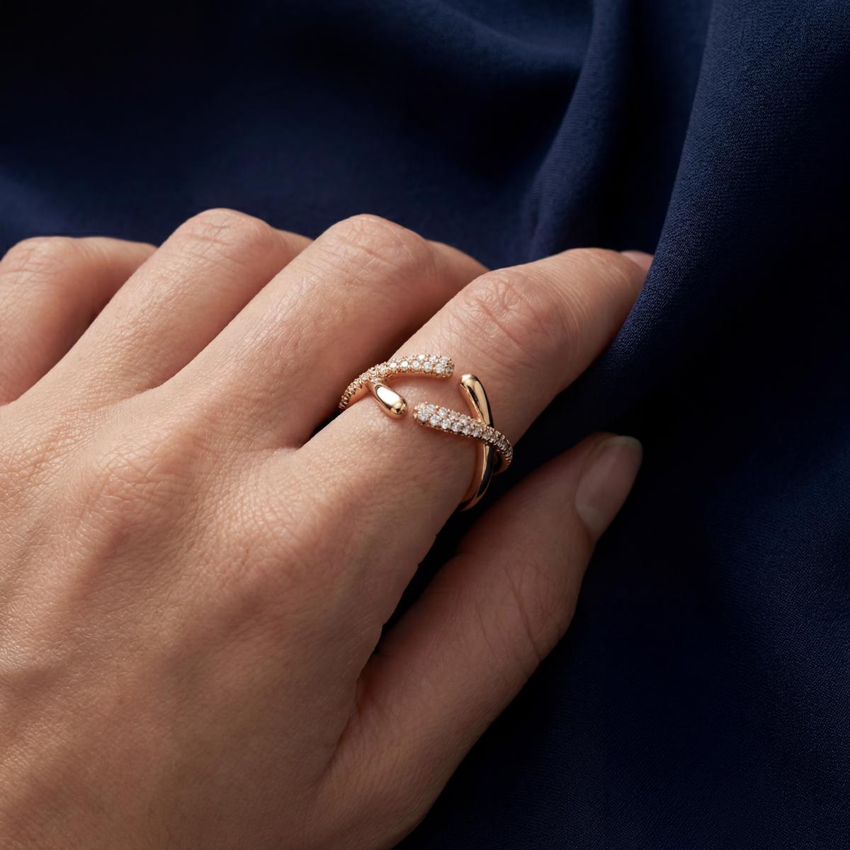 Golden Adjustable Arc Ring design detail