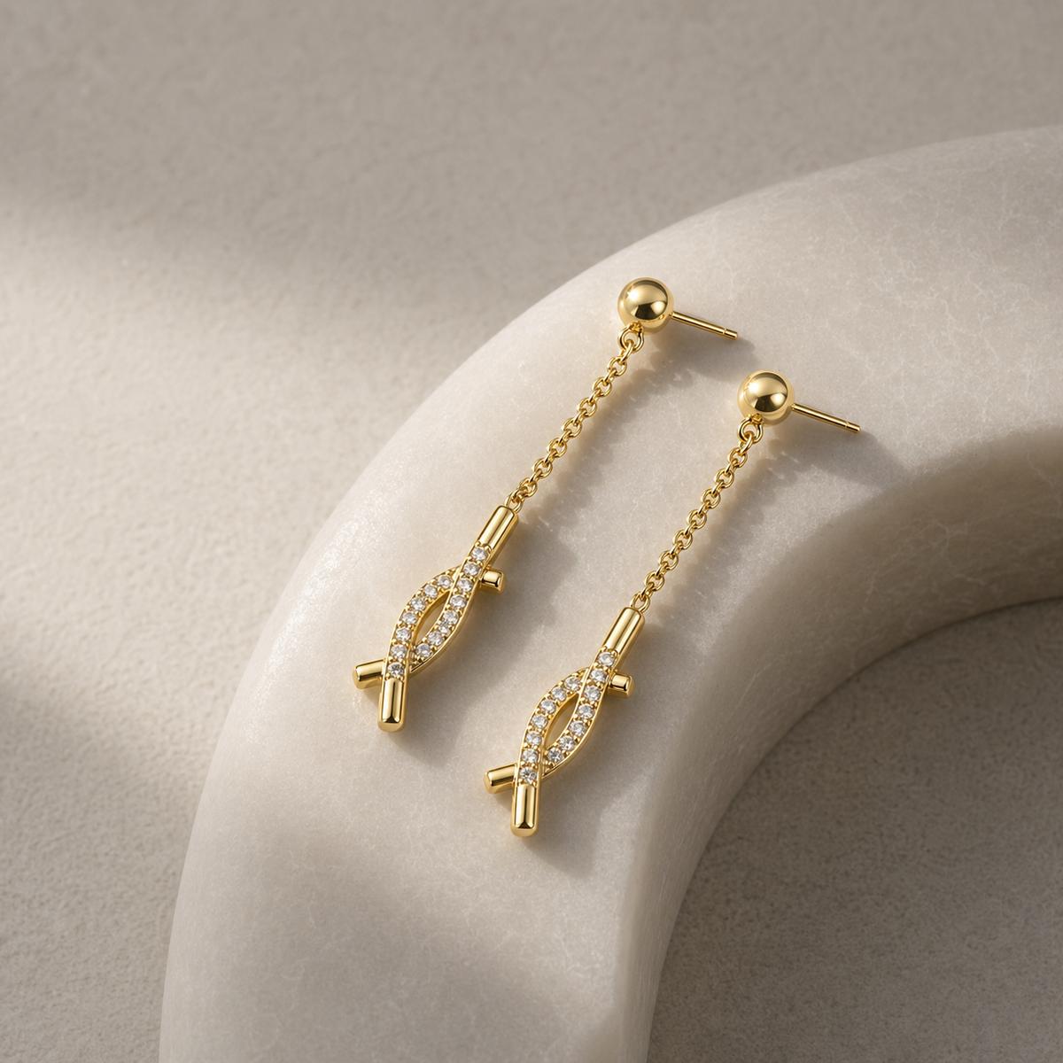 Golden Astra Chain Arrow Earrings product image 4