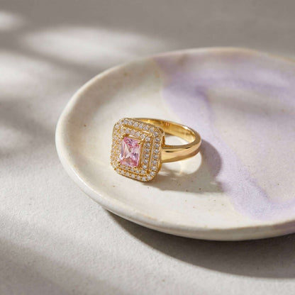 Golden Aurelle Ring design detail