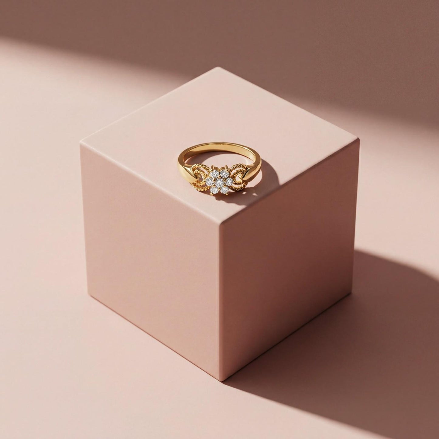 Golden Grace Ring design detail