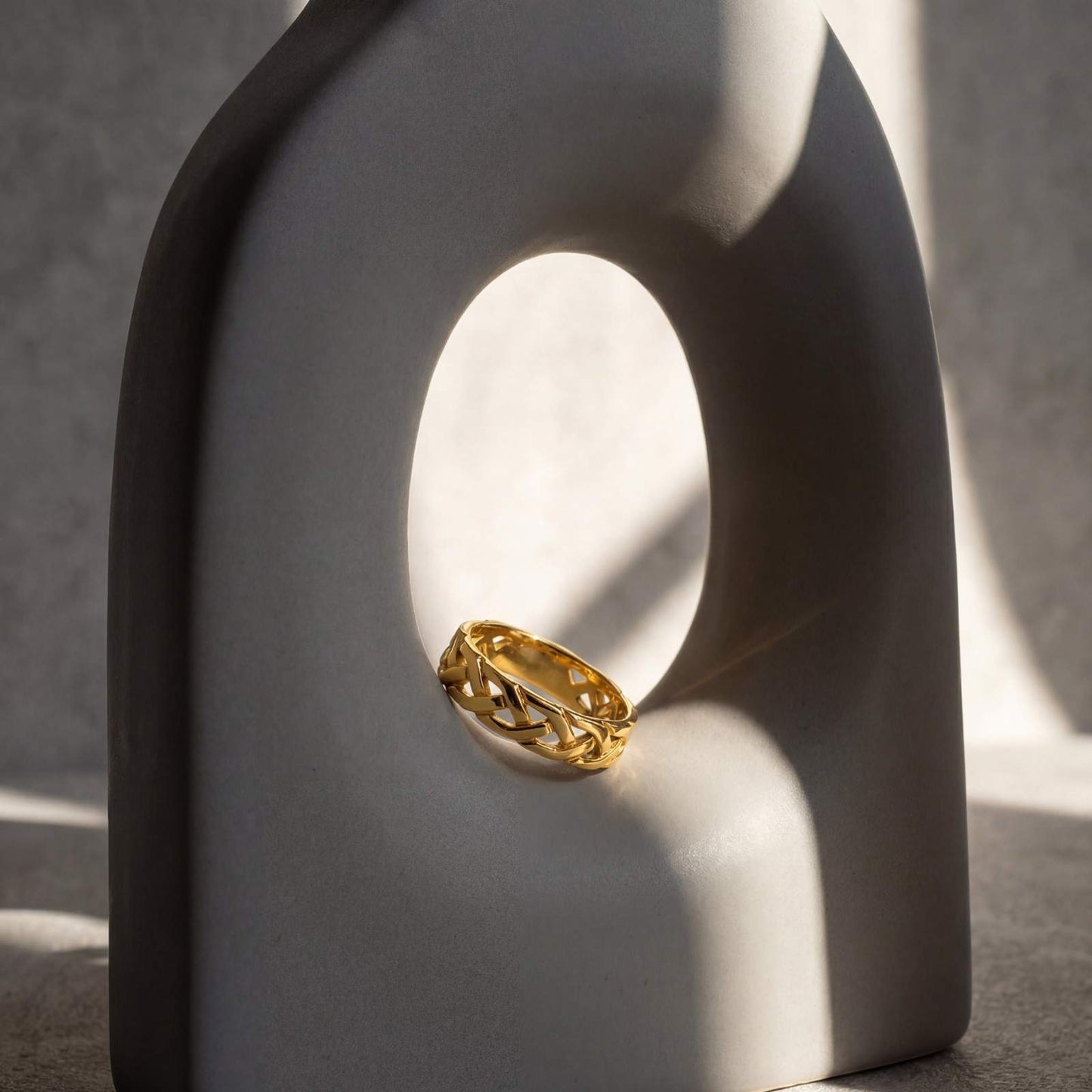 Golden Interlock Ring design detail