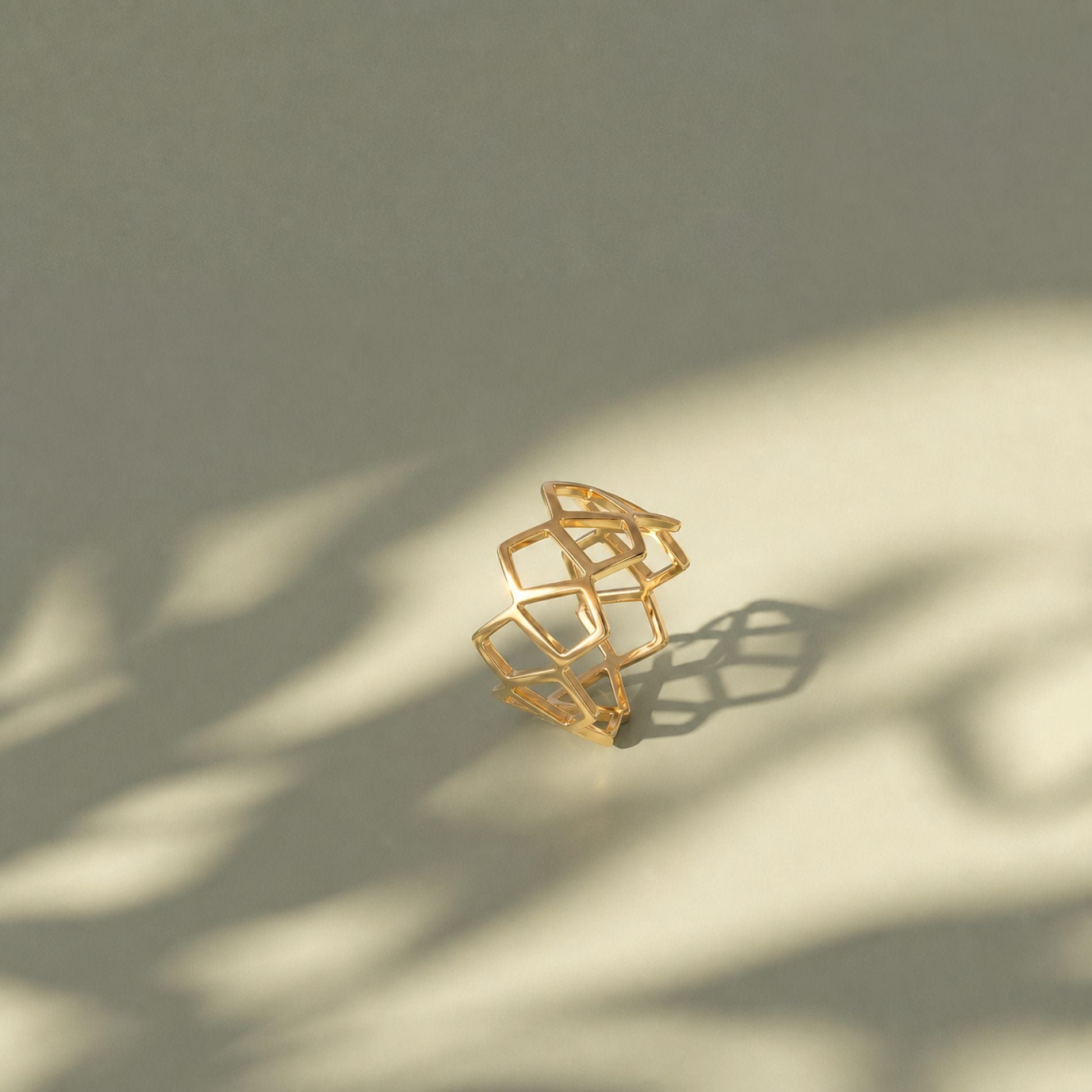 Golden Mesh Ring product image 4