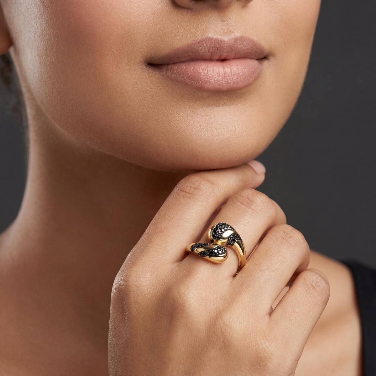 Golden Adjustable Noir Wave Ring product image 7