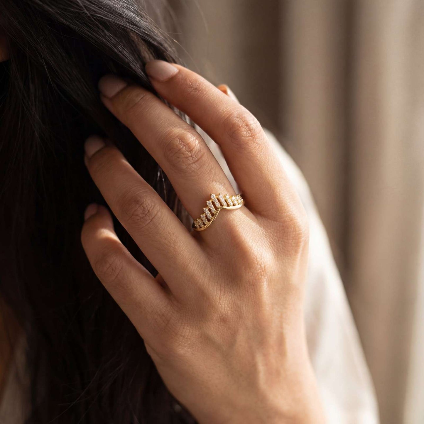 Golden Adjustable Nova Ring design detail