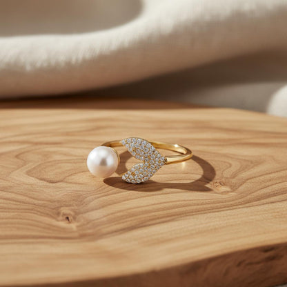 Golden Adjustable Pearl Bloom Ring product image 3