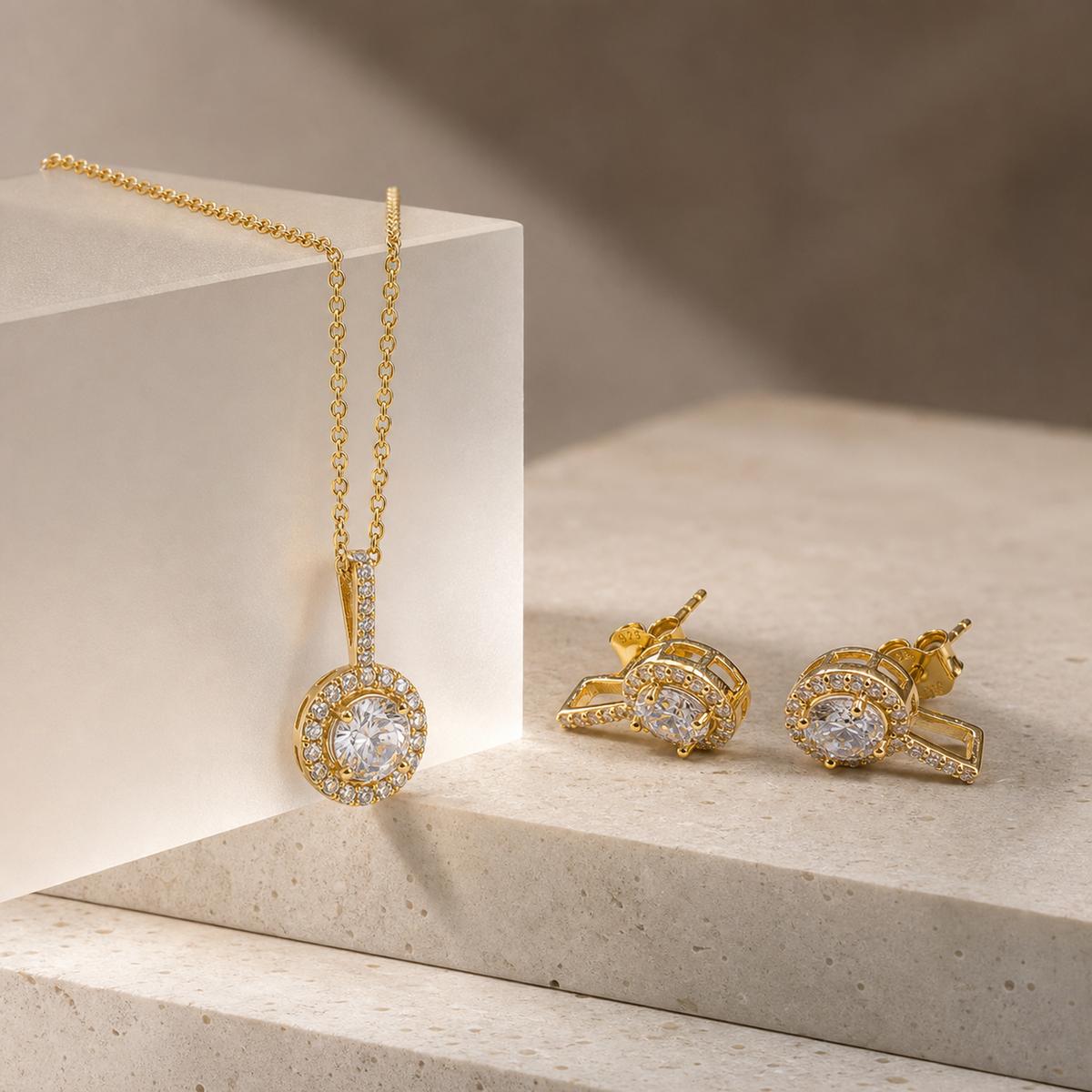 Golden Solitaire Round Halo Jewellery Set product image 5