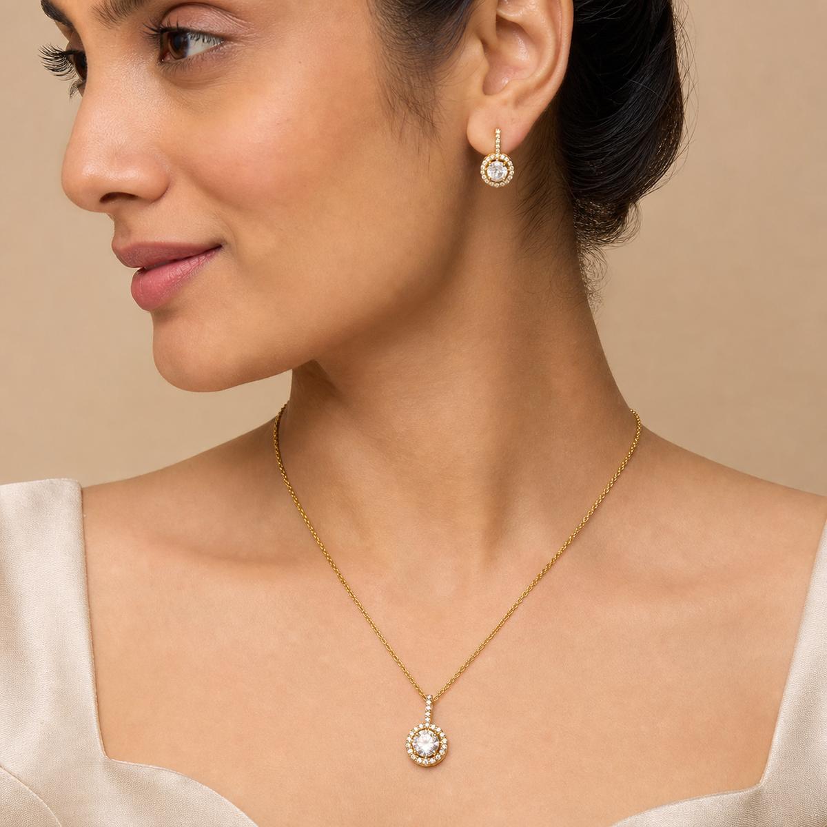 Golden Solitaire Round Halo Jewellery Set product image 6