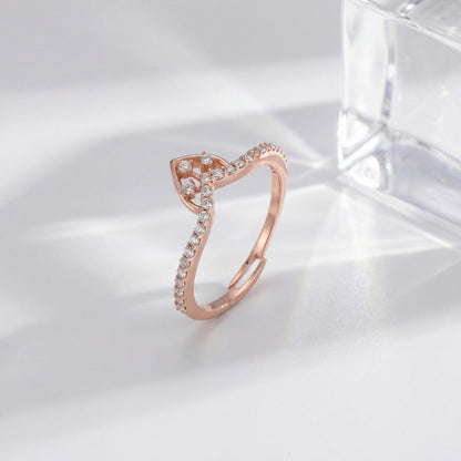 Rose Gold Amoura Ring design detail