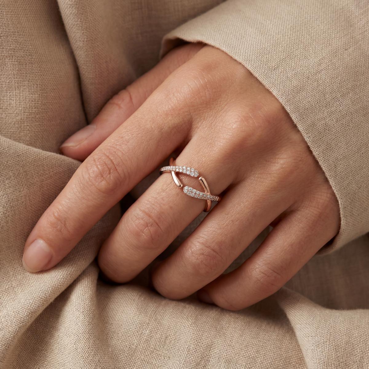 Rose Gold Adjustable Arc Ring design detail