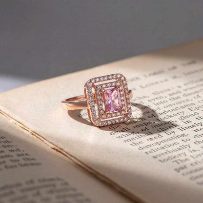 Rose Gold Aurelle Ring design detail