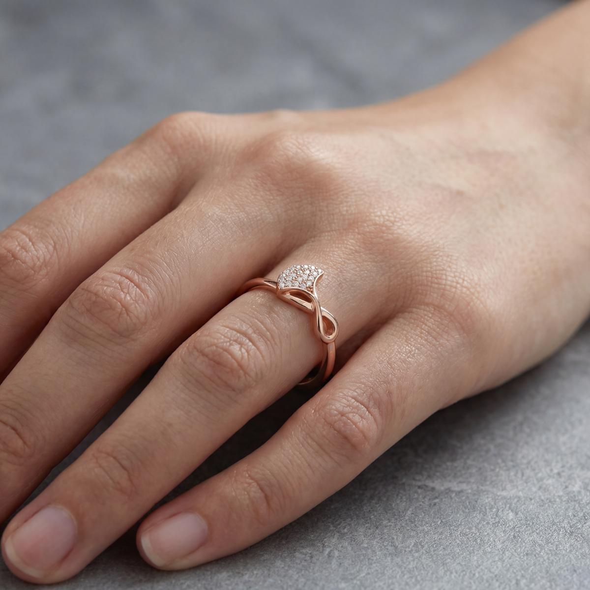Rose Gold Crystal Leaf Ring design detail