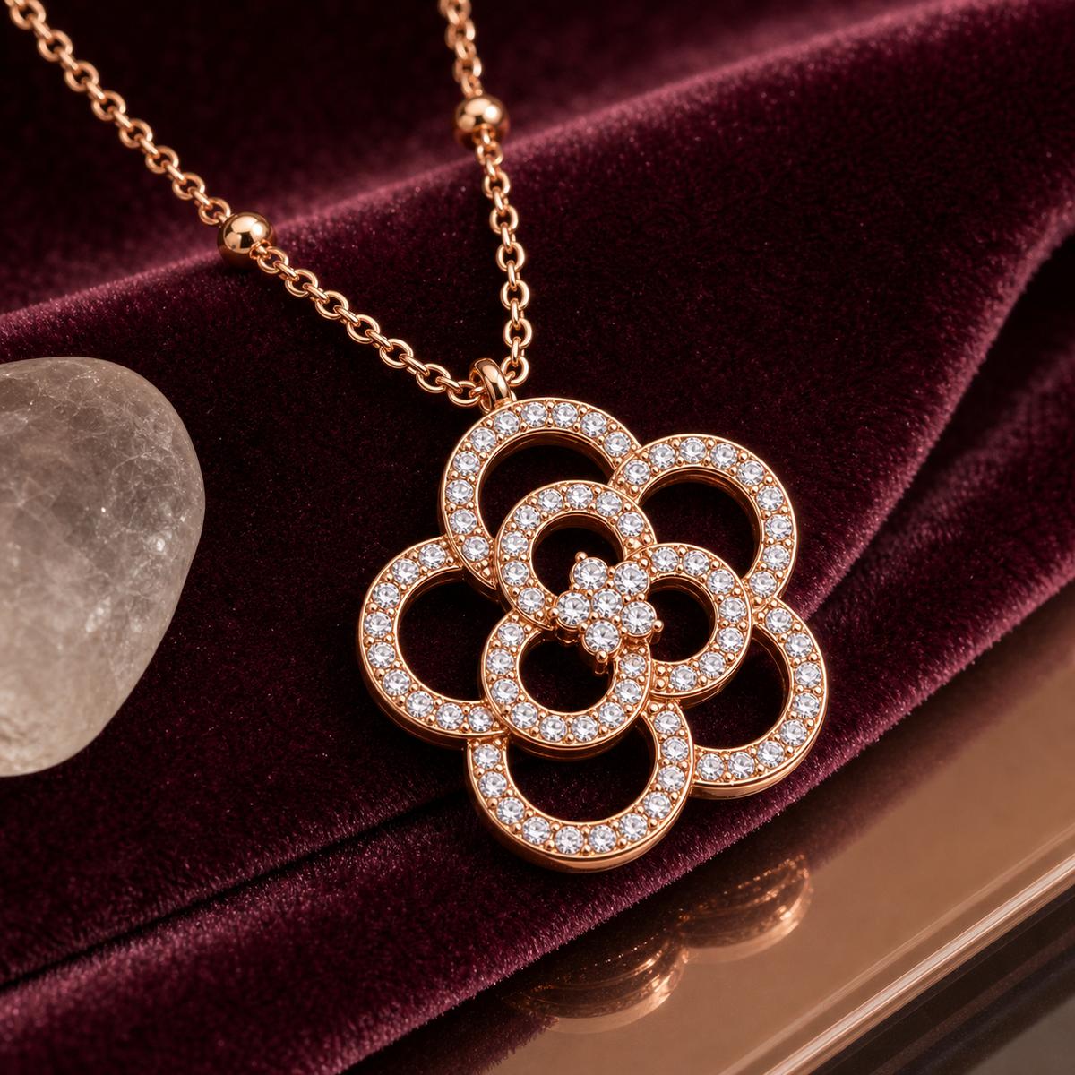 Rose Gold Oria Bloom Pendant design detail