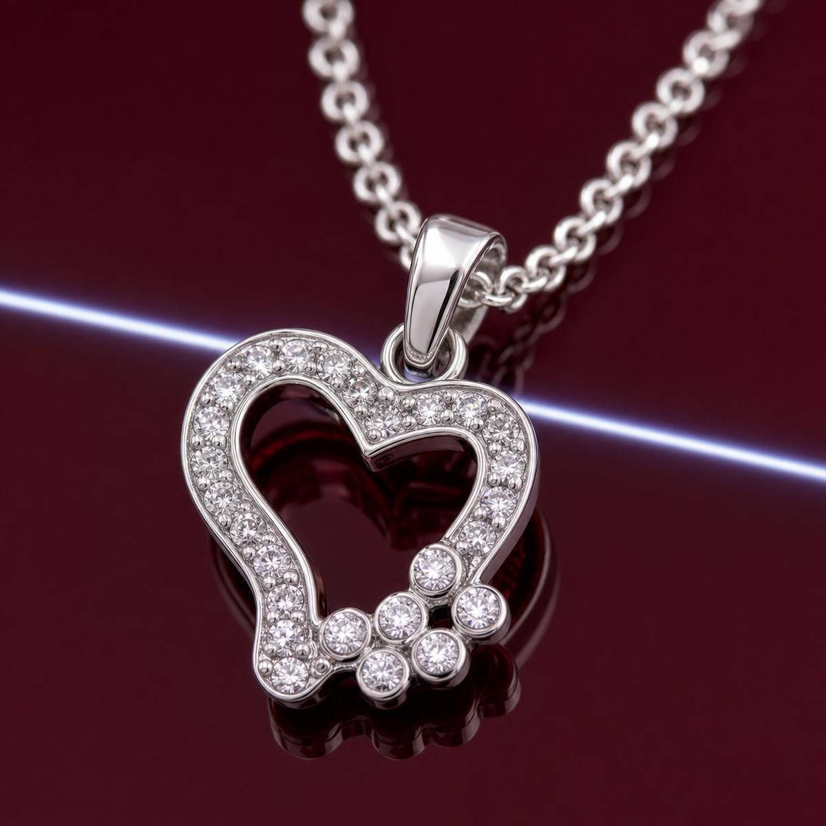 Silver Amora Heart Cascade Pendant design detail