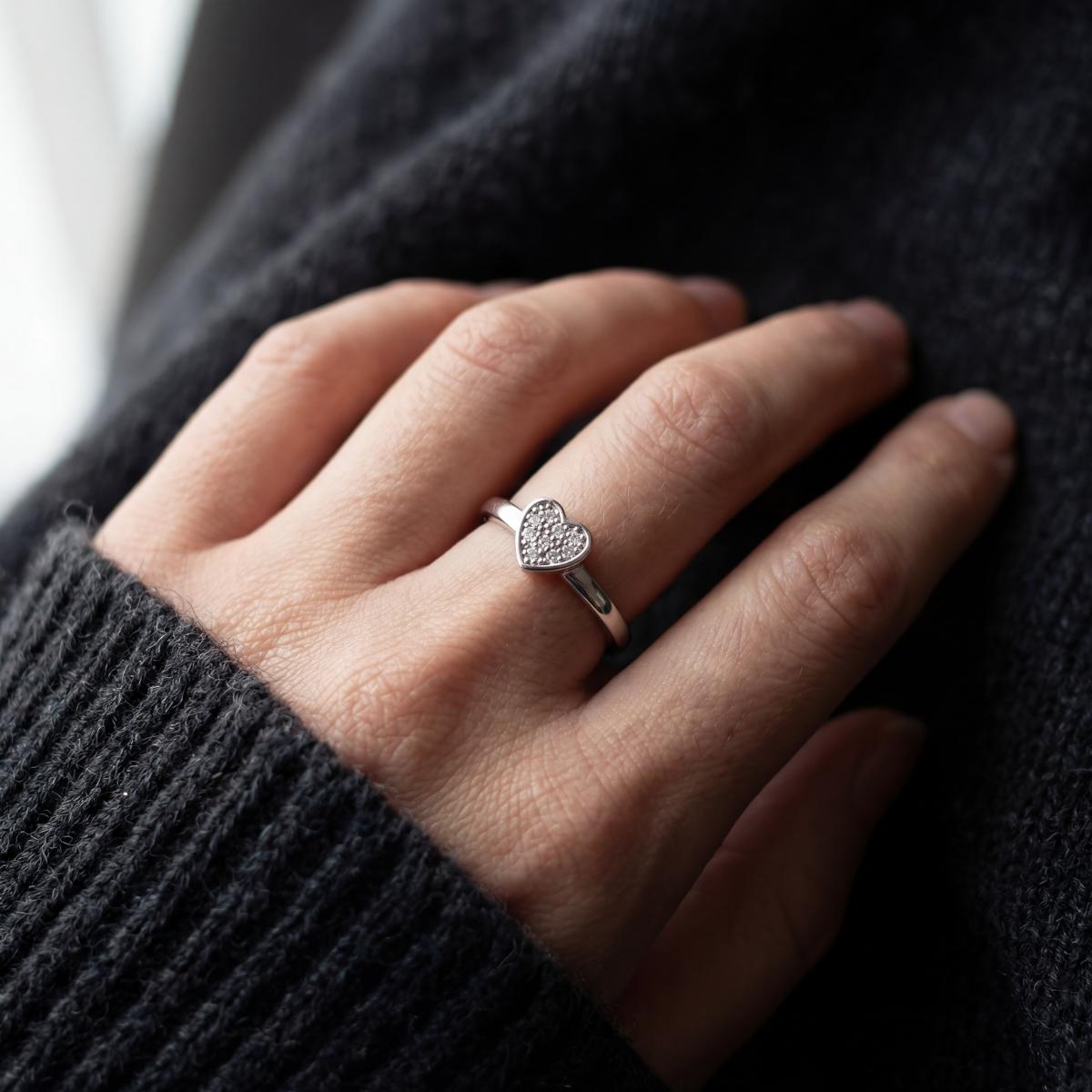 Silver Adjustable Crystal Heart Ring design detail