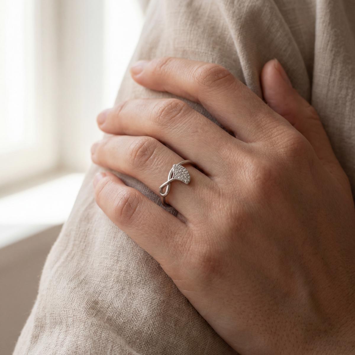 Silver Crystal Leaf Ring product image 5