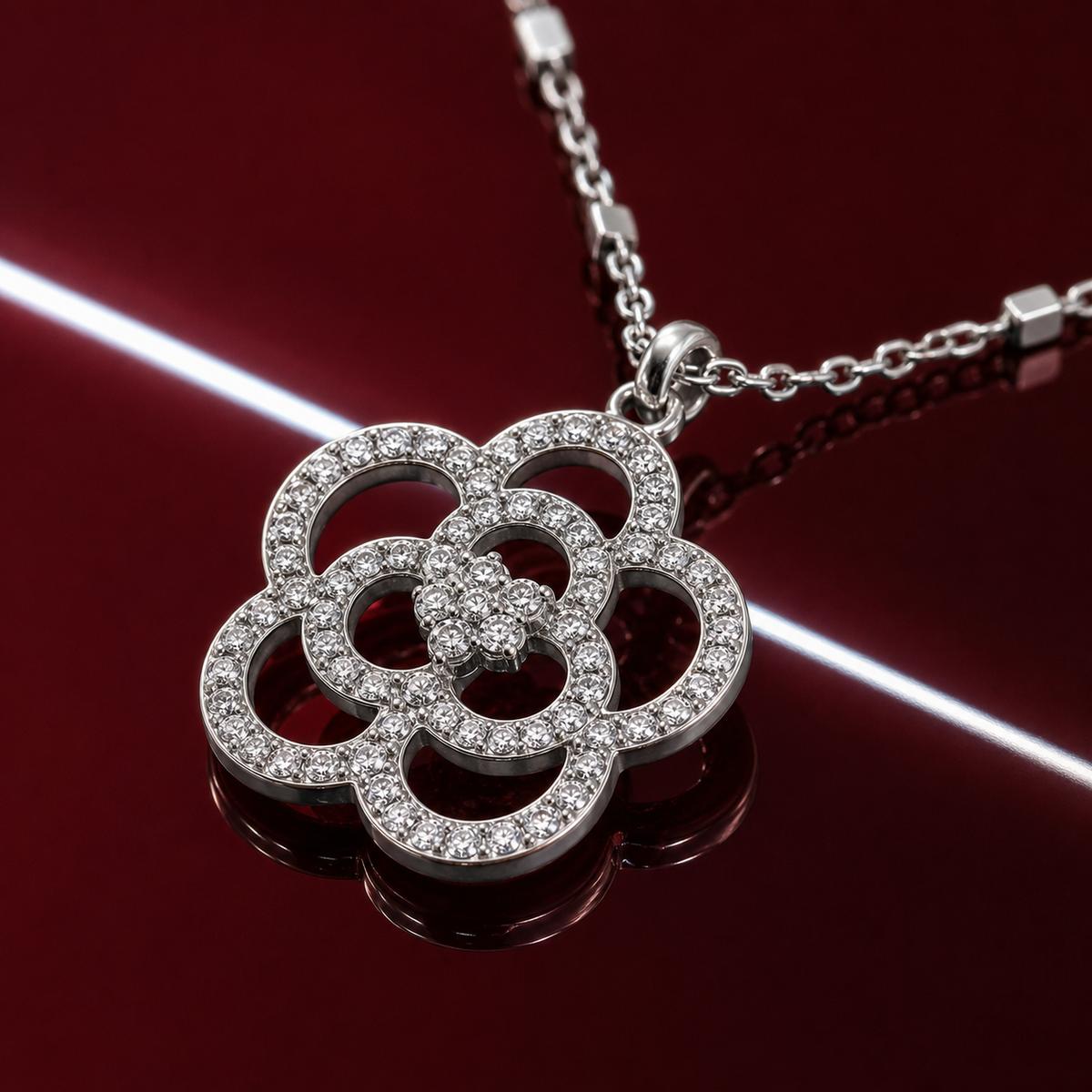 Silver Oria Bloom Pendant design detail