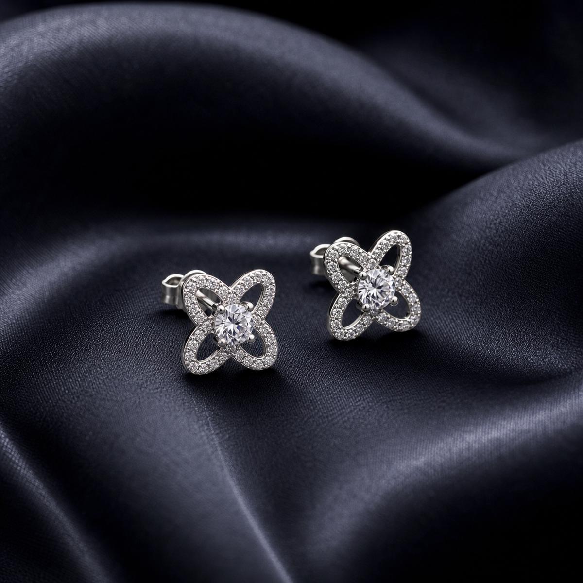 Silver Oria Clover Bloom Earrings product image 6