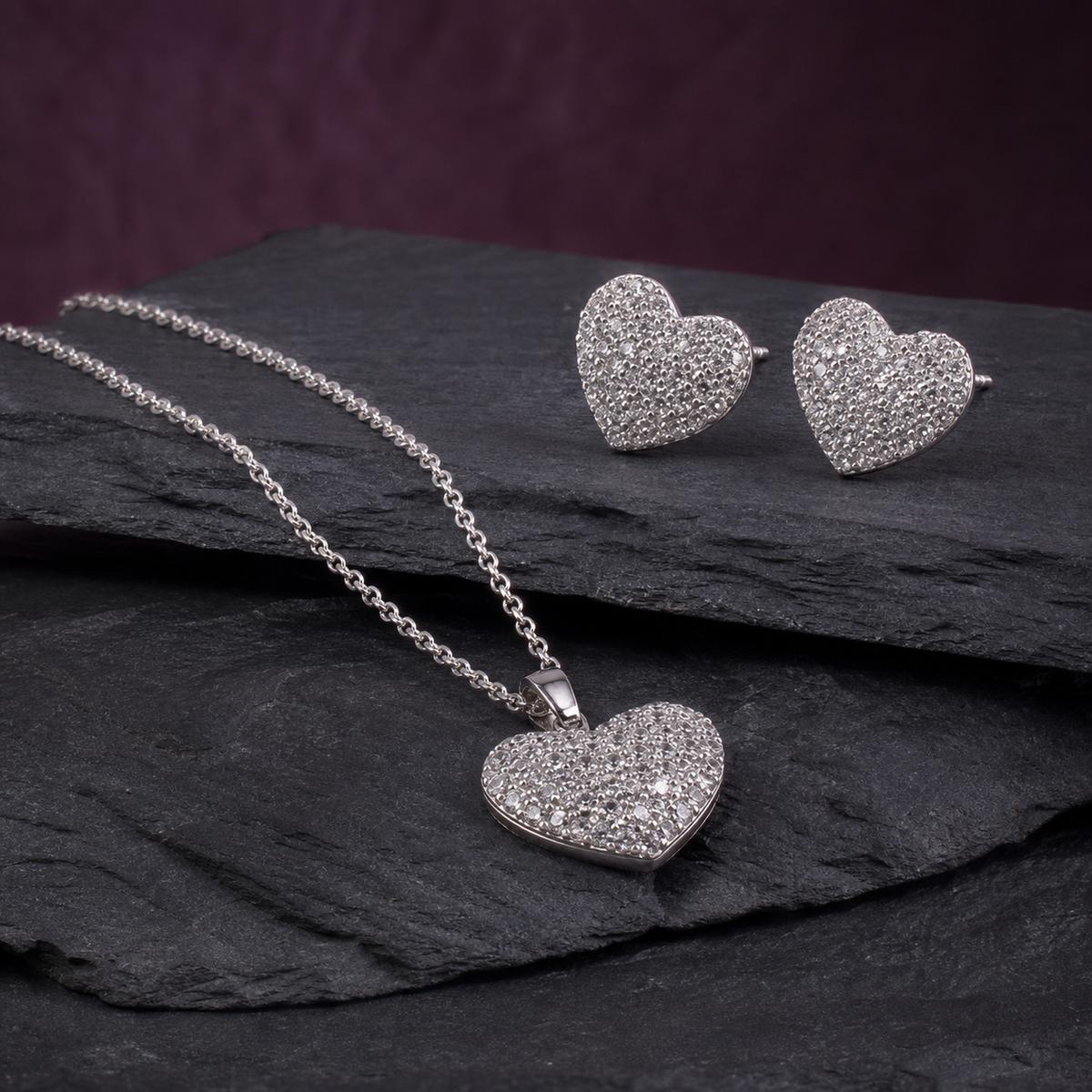 Silver Pave Heart Glow Jewellery Set product image 2