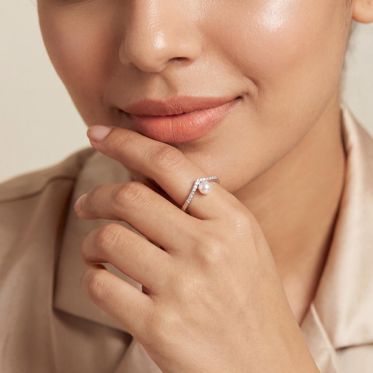Silver Adjustable Pearl Line Ring product image 6