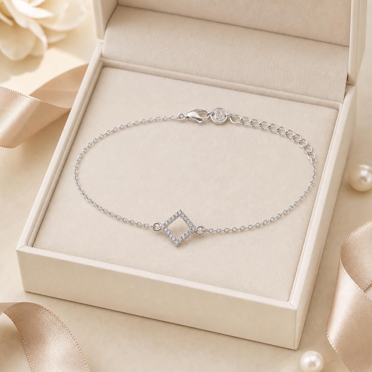 Silver Prism Diamond Anklet Ratniva jewellery packaging