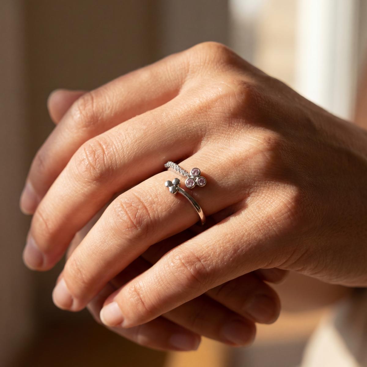 Silver Adjustable Trinity Ring design detail
