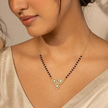 Yellow Gold Floral Drop Mangalsutra product image 4