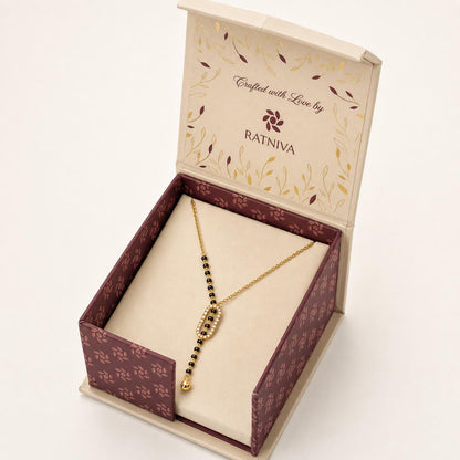Yellow Gold Oval Cascade Mangalsutra Ratniva jewellery packaging