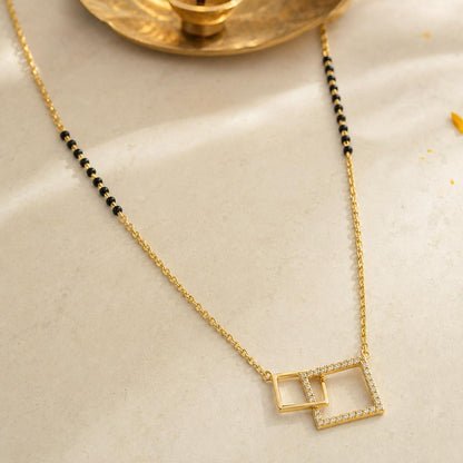 Yellow Gold Twin Square Frame Mangalsutra product image 5